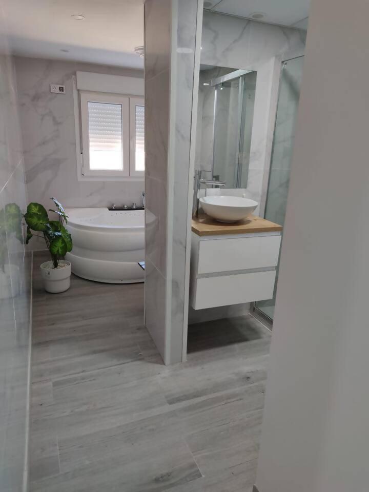 Apartamento Con Jacuzzi El Rincon De Las Delicias Saragossa Zewnętrze zdjęcie